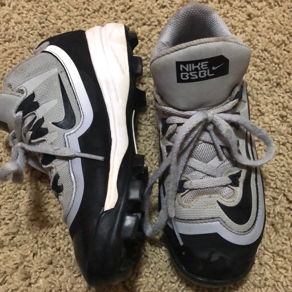 Nike BSBL cleats